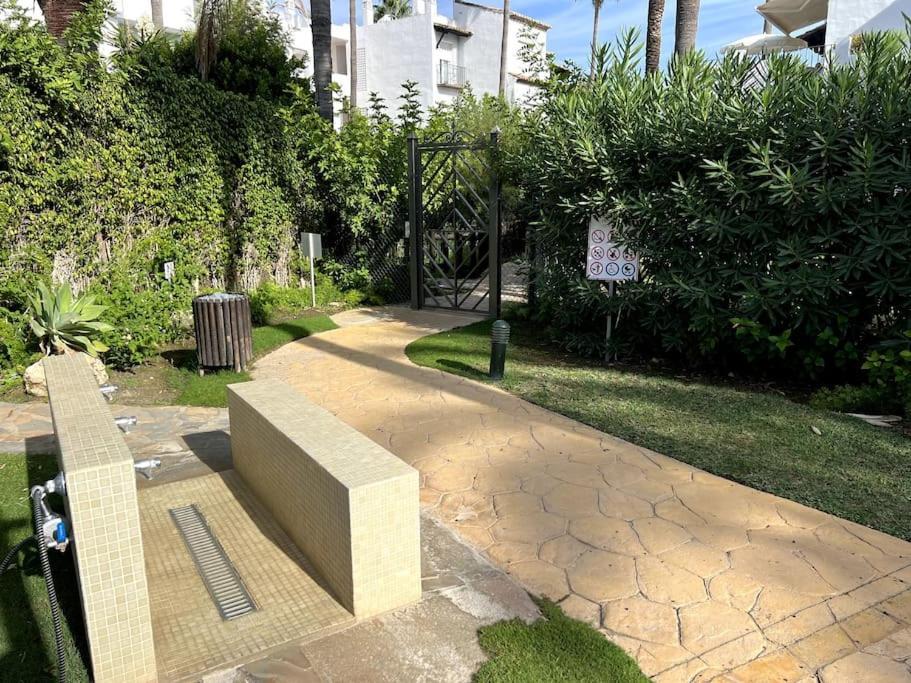 Costalita Beach Apartamento En 埃斯特波纳 外观 照片