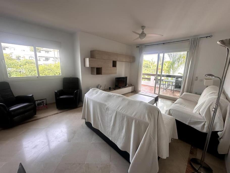 Costalita Beach Apartamento En 埃斯特波纳 外观 照片