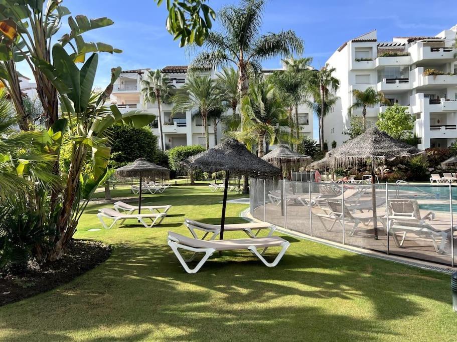 Costalita Beach Apartamento En 埃斯特波纳 外观 照片