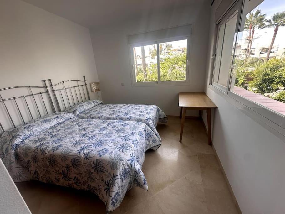 Costalita Beach Apartamento En 埃斯特波纳 外观 照片
