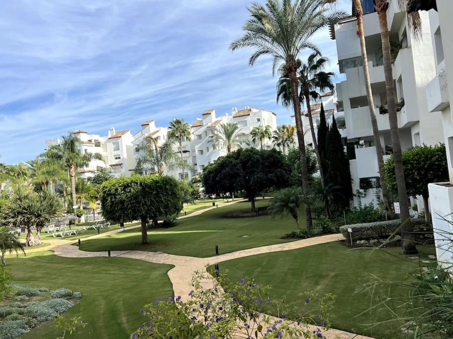 Costalita Beach Apartamento En 埃斯特波纳 外观 照片